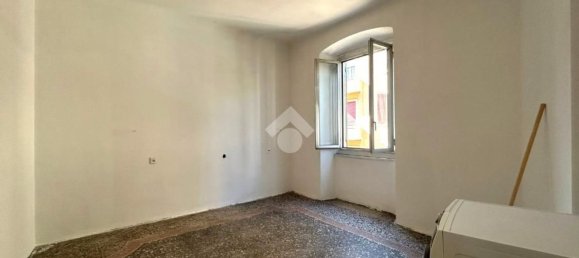 Apartamento de 5 dormitorios en Genoa, Italy No. 370408 9