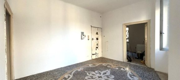 Apartamento de 5 dormitorios en Genoa, Italy No. 370408 4
