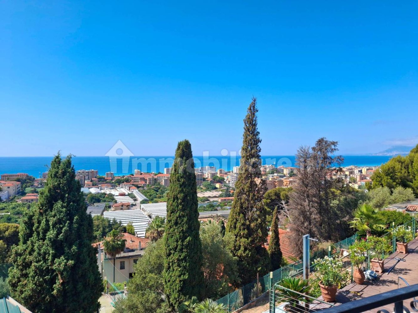 Apartamento T1 em Bordighera, Italy N.º 303204