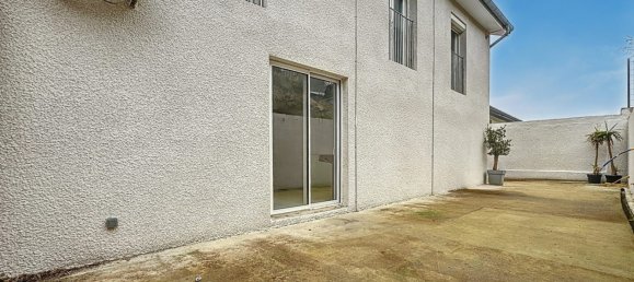 5 bedrooms Villa in Pont-Eveque, France No. 205469 37