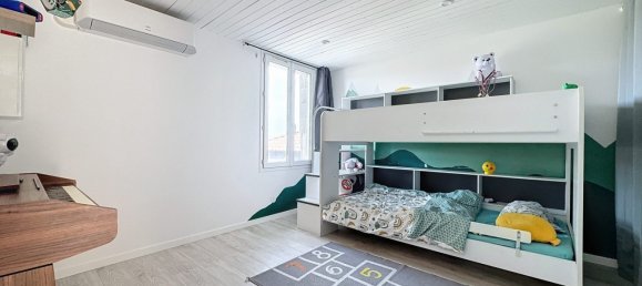 5 bedrooms Villa in Pont-Eveque, France No. 205469 25