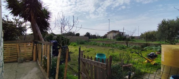 339m² Building in Rome, Italy No. 349105 4