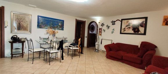 339m² Building in Rome, Italy No. 349105 10