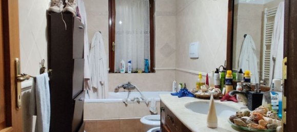 339m² Building in Rome, Italy No. 349105 14