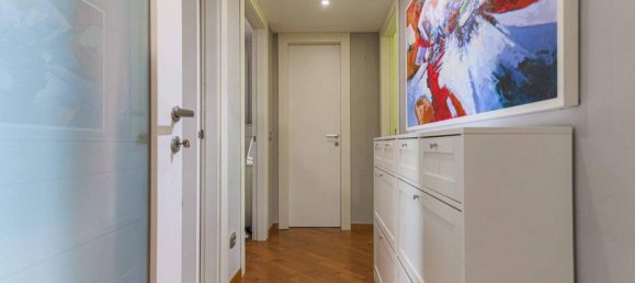 3 rooms Apartment in Rome, Italy No. 31921 12