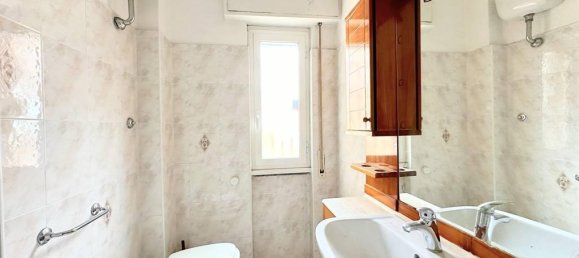 3 rooms Apartment in Rome, Italy No. 30509 42