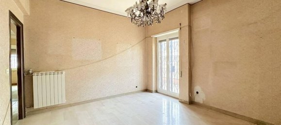 3 rooms Apartment in Rome, Italy No. 30509 9