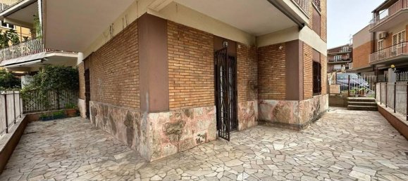 3 rooms Apartment in Rome, Italy No. 30509 43