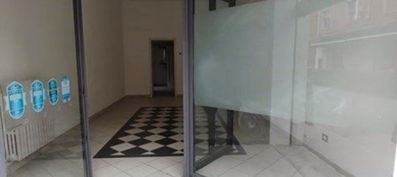 Gewerbliche Immobilie in Bondeno, Italy 54m², Nr. 65802 9