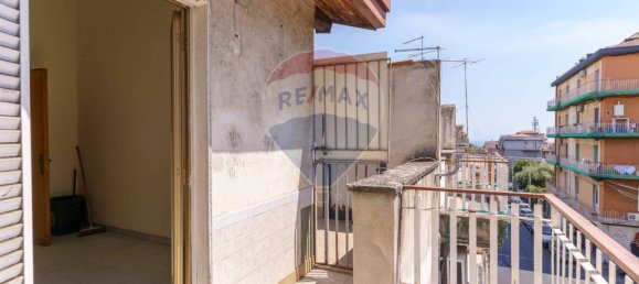 2 bedrooms Apartment in Catania, Italy No. 358898 9