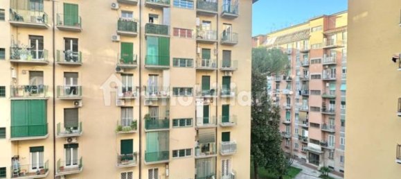 2 bedrooms Apartment in Rome, Italy No. 220751 8