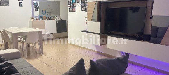 3 rooms Apartment in Casaletto Lodigiano, Italy No. 322949 3