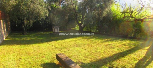 Villa de 6 dormitorios en Lovere, Italy No. 89388 21