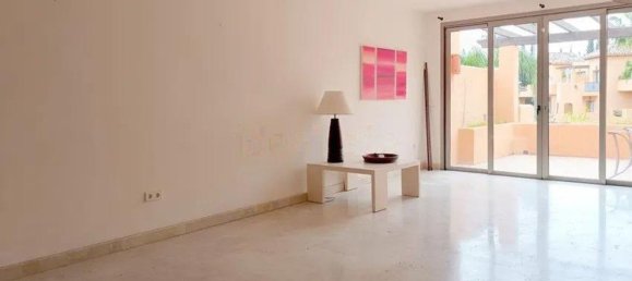 2 bedrooms Penthouse in Estepona, Spain No. 133592 12