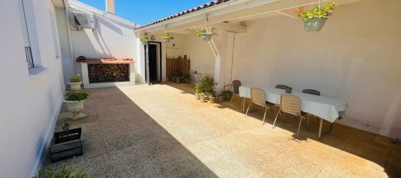 Casa T5 em Ruelle-sur-Touvre, France N.º 317423 2