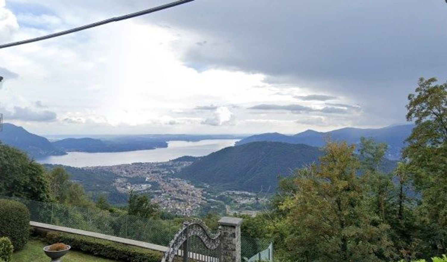 Villa de 4 divisões em Miazzina, Italy N.º 170338