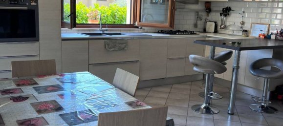 Apartamento de 5 divisões em Rosciano, Italy N.º 299031 12