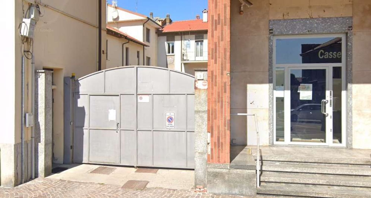 4 rooms Apartment in Casorezzo, Italy No. 181027