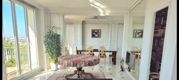 3 bedrooms Apartment in Paris, France No. 176917 17