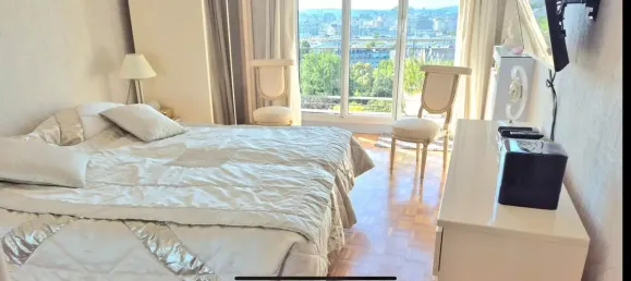 3 bedrooms Apartment in Paris, France No. 176917 18