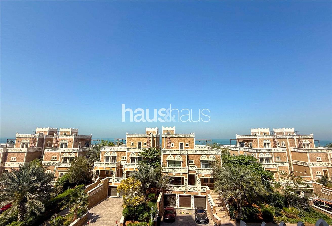 2 bedrooms Apartment in Palm Jumeirah, UAE No. 99113