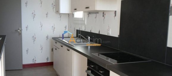 2 chambres Appartement à Orléans, France No. 236800 3