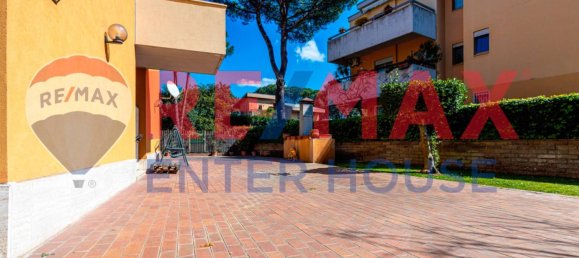 3 chambres Appartement à Rome, Italy No. 52901 8