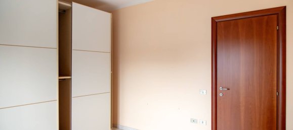 3-Zimmer Wohnung in Montecorvino Pugliano, Italy, Nr. 64163 10