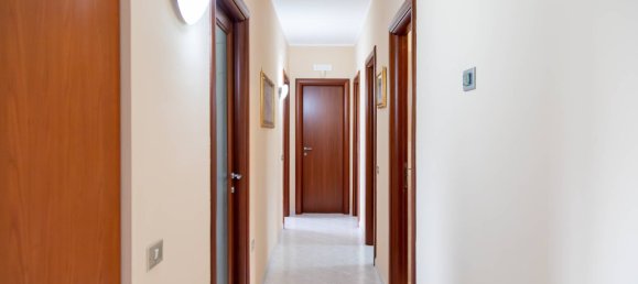 3-Zimmer Wohnung in Montecorvino Pugliano, Italy, Nr. 64163 6