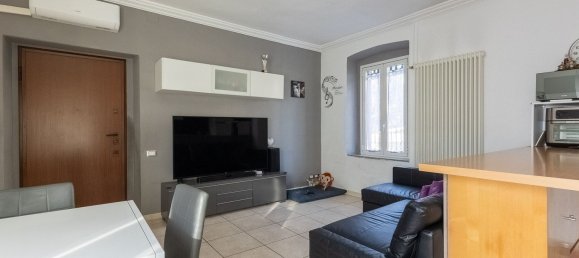 3 rooms Apartment in Giussano, Italy No. 222844 5