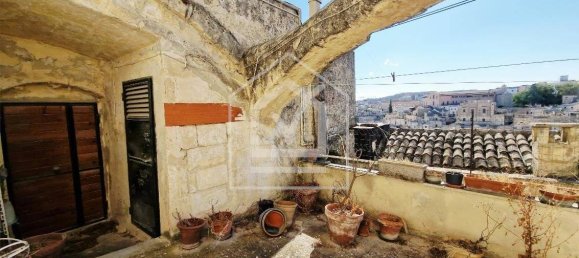 4 bedrooms Apartment in Matera, Italy No. 298104 6