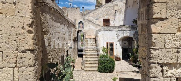 4 bedrooms Apartment in Matera, Italy No. 298104 7
