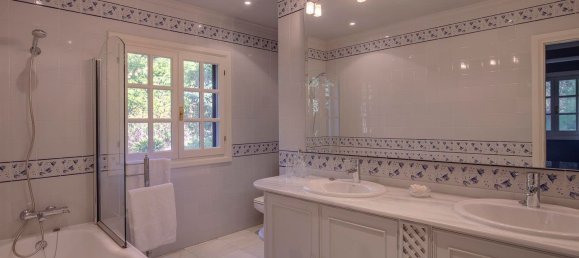 Villa T5 em Estepona, Spain N.º 127510 40