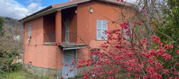 10غرفة منزل في Varese Ligure, Italy رقم 139504 3