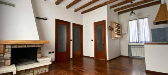 10غرفة منزل في Varese Ligure, Italy رقم 139504 4