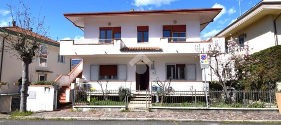 Apartamento de 4 habitaciónes en Riccione, Italy No. 107925 33