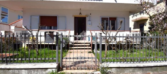 Apartamento de 4 habitaciónes en Riccione, Italy No. 107925 2