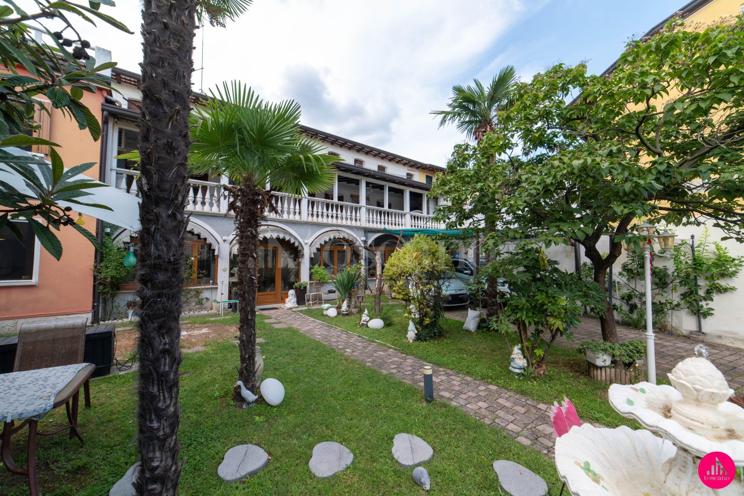 10 rooms Villa in Pordenone, Italy No. 397498