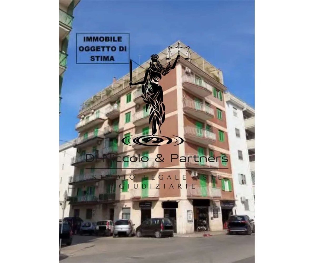 8 bedrooms Apartment in Molfetta, Italy No. 318649