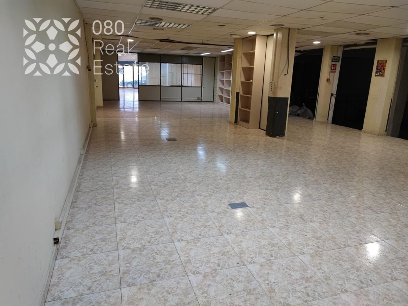 Gewerbliche Immobilie in Horta-Guinardo, Spain 225m², Nr. 79079