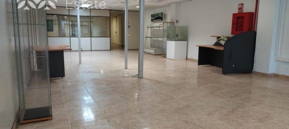 Gewerbliche Immobilie in Horta-Guinardo, Spain 225m², Nr. 79079 15