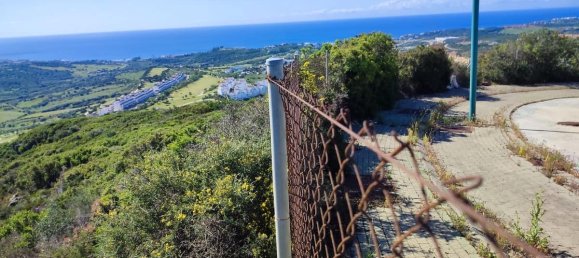  Land in Estepona, Spain No. 191104 3