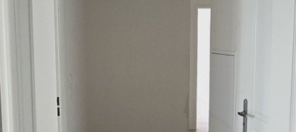 2 bedrooms Apartment in Orleans, France No. 249328 10