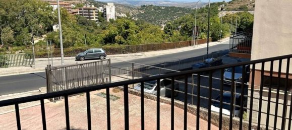 2 bedrooms Apartment in Ragusa, Italy No. 333860 10