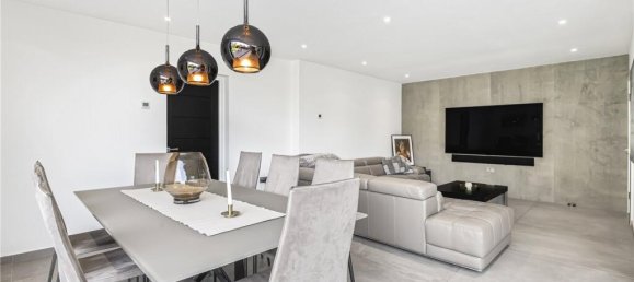 4 bedrooms House in Hadley Wood, United Kingdom No. 6565 8