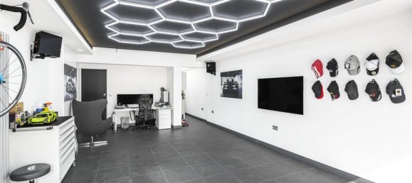 4 bedrooms House in Hadley Wood, United Kingdom No. 6565 22