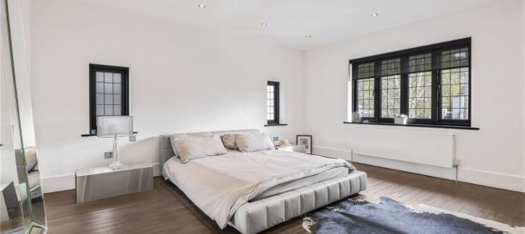 4 bedrooms House in Hadley Wood, United Kingdom No. 6565 17