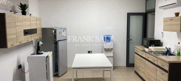 محل تجاري في Sliema, Malta 160متر مربع رقم 12528 8