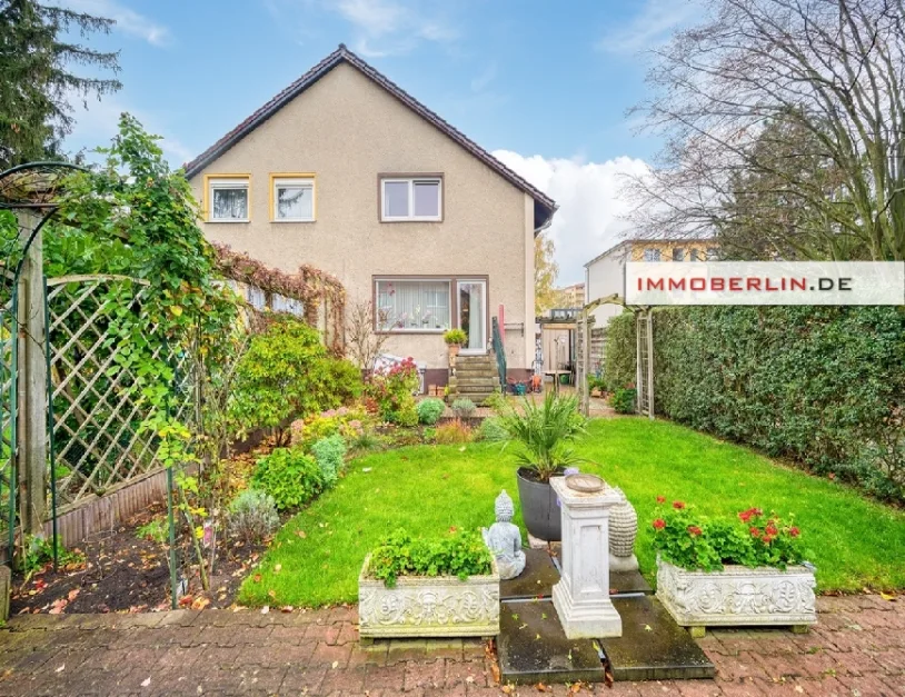 4غرفة تاون هاوس في Neukolln, Germany رقم 66047