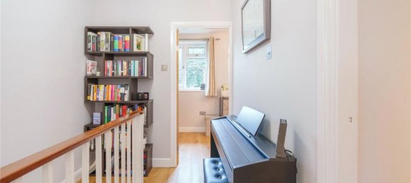 2 bedrooms Apartment in London, United Kingdom No. 12219 5